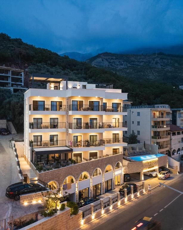 Exclusive Hotel above Pržno